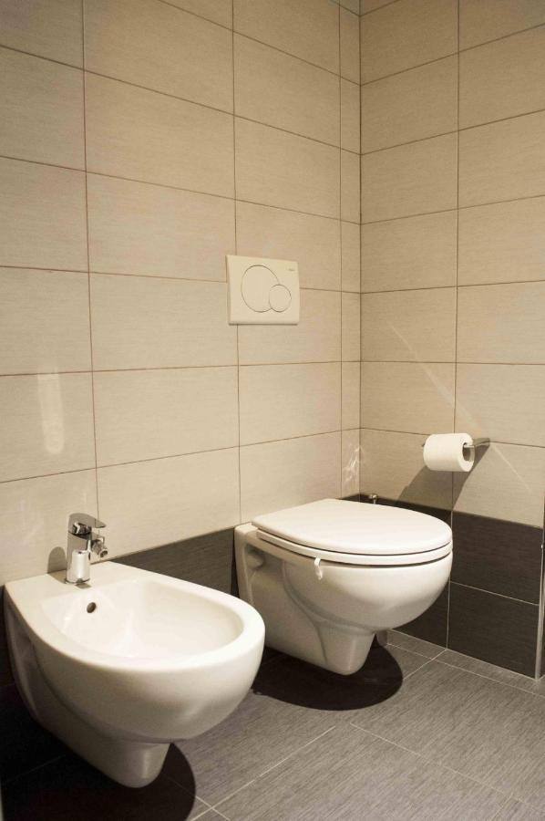 Via De' Falegnami 6 Apartment By Wonderful Italy โบโลญญา ภายนอก รูปภาพ
